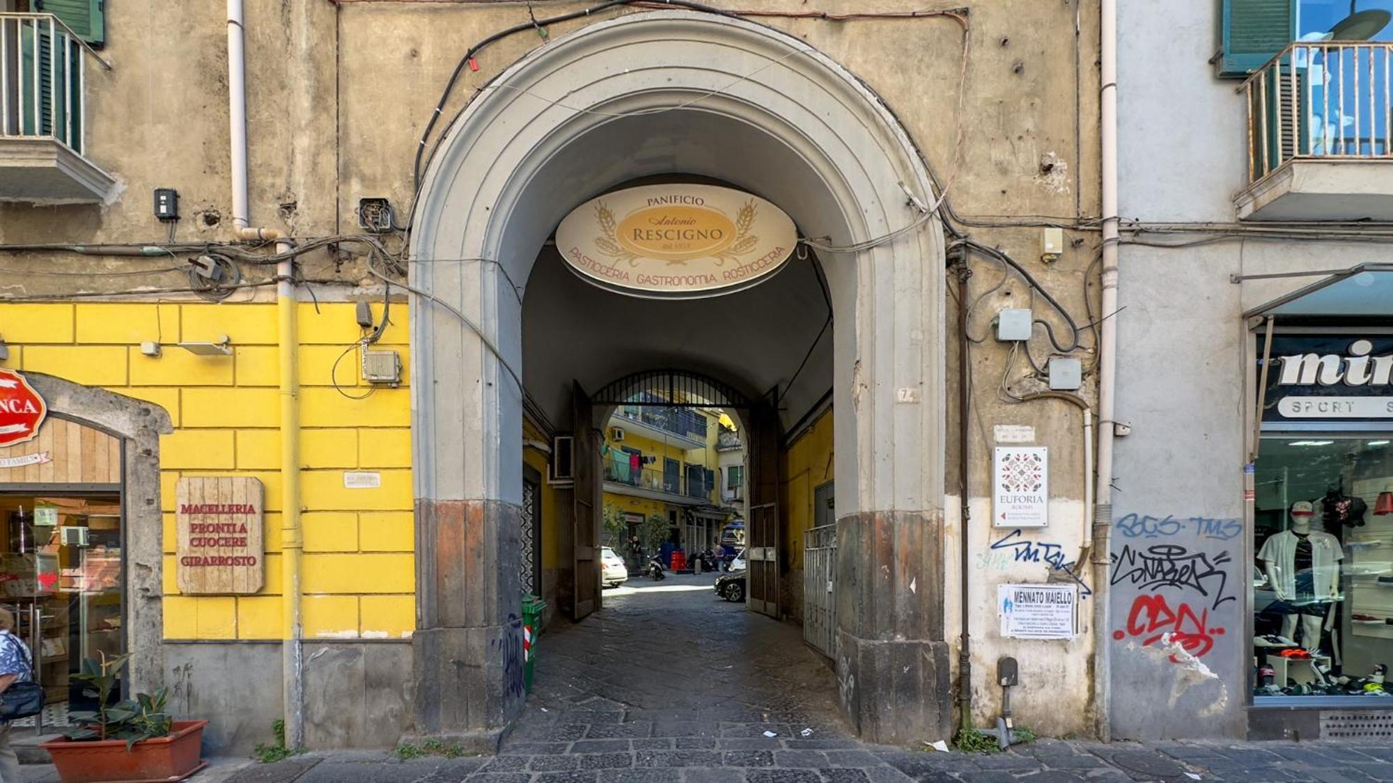 Ninetta A Foria Apartment *